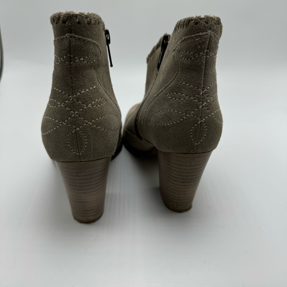 Ariat Unbridled EVA Gray Suede Leather Heeled Boot Bootie Size 6 Style 10027435 - Picture 5 of 11